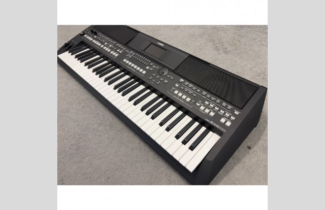 Display Model Yamaha PSR-SX600 Keyboard (SN:BBFJ01063) - Image 5